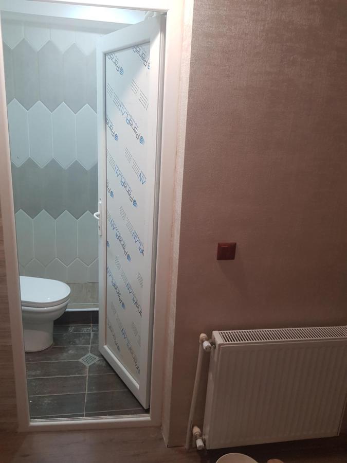 Solo Budget Apartment Tbilisi Exterior foto