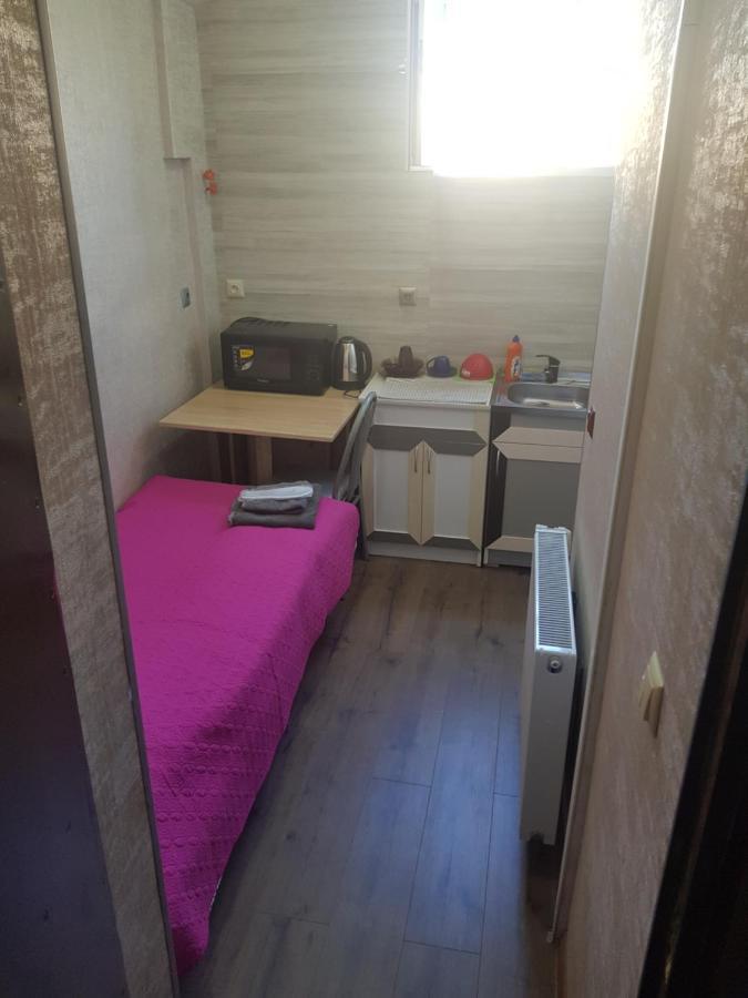 Solo Budget Apartment Tbilisi Exterior foto